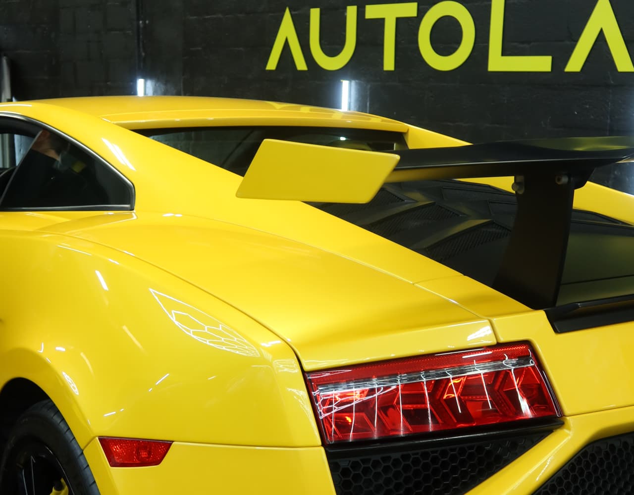 Color change car wrap in Miami