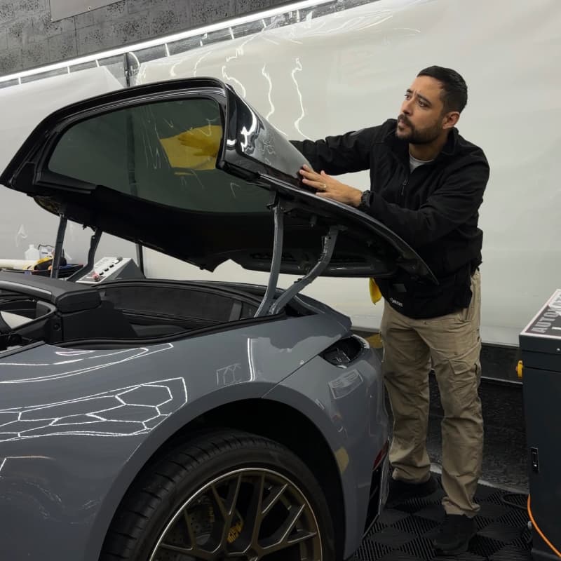 CERAMIC WINDOW TINTS service in Miami